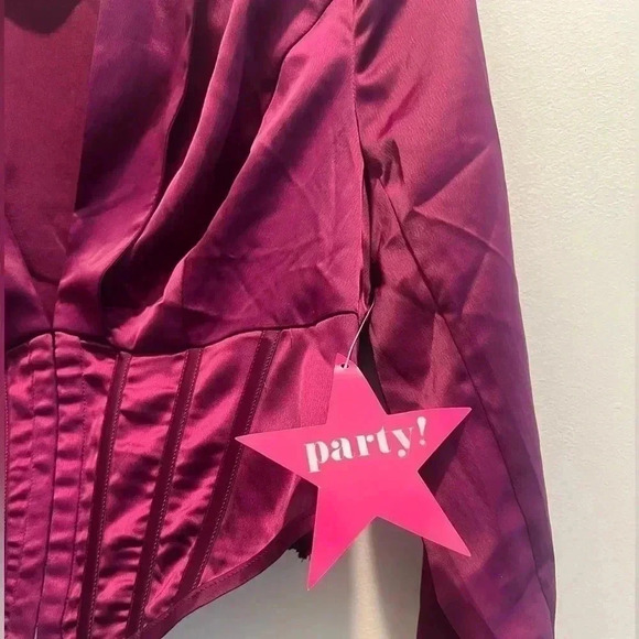 Milk & Honey Women's Magenta Cropped Jacket Open Front Pleated w/ Long Sleeve - Picture 3 of 8